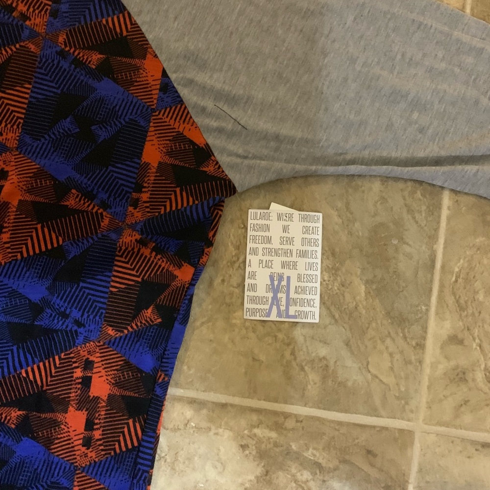 LulaRoe Geometric Pattern Randy - Picture 3 of 3